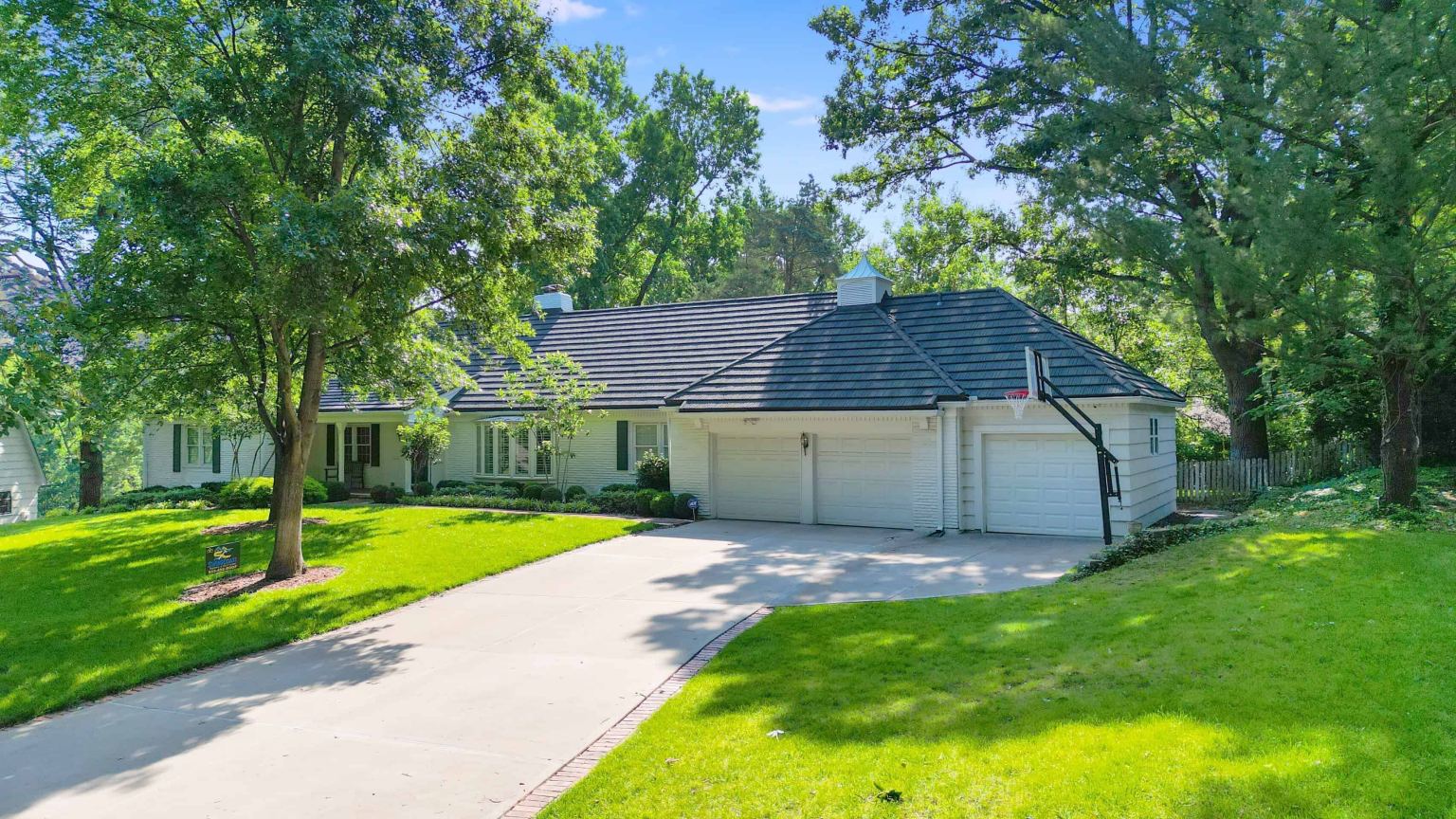 SwingCoast Roofing completed project photo